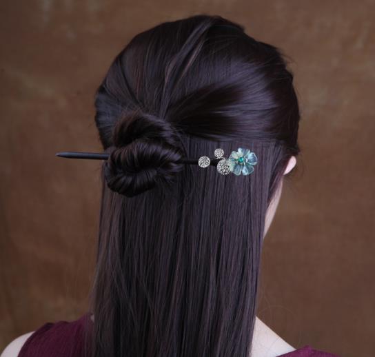 Oriental Carp Chinese Hairpin