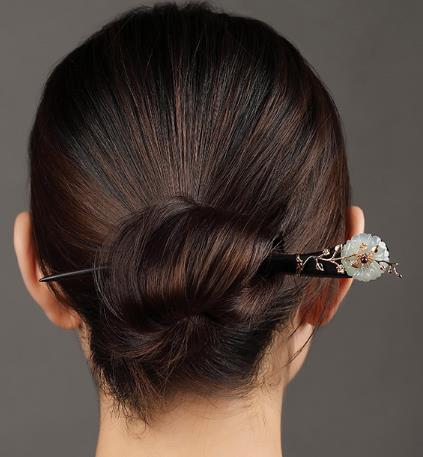 Oriental Carp Chinese Hairpin