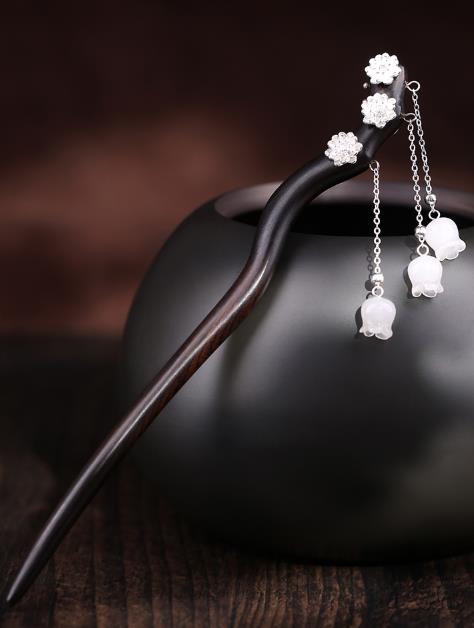 Oriental Carp Chinese Hairpin