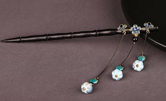 Oriental Carp Chinese Hairpin
