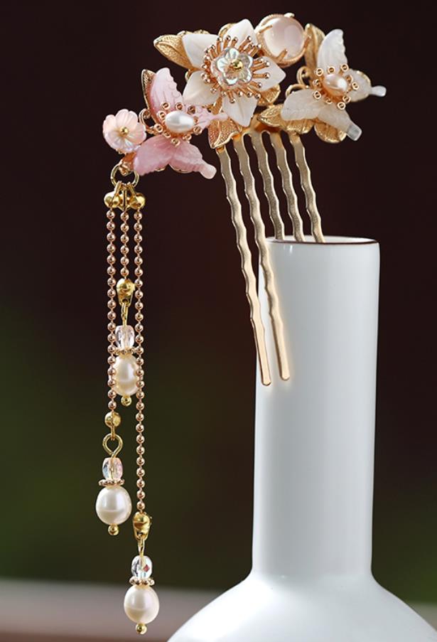 Oriental Carp Chinese Step Shake